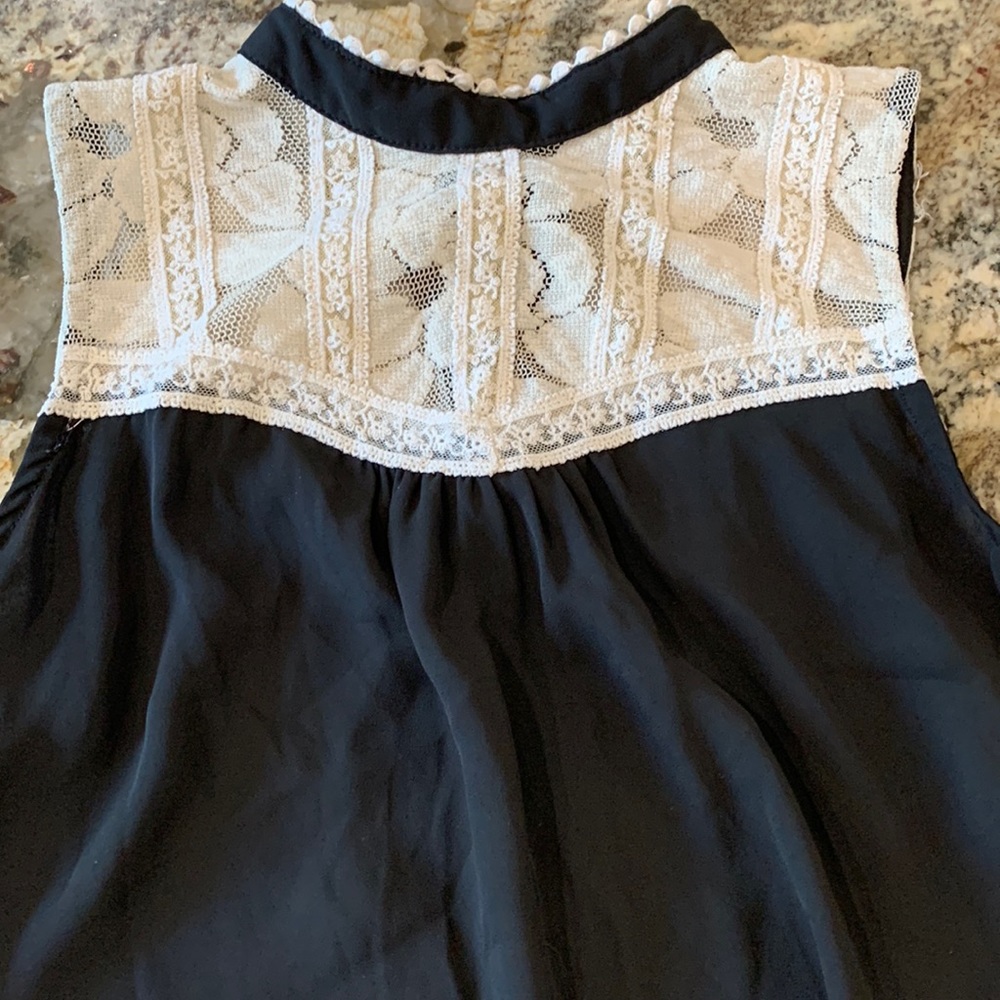 Women's Black Sleeveless Top with White Lace Yoke